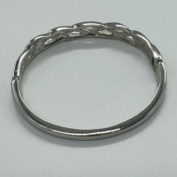 Silver Tone Braided Crystal Hinged Bangle Bracelet Made w Swarovski Crystals - Picture 10 of 12